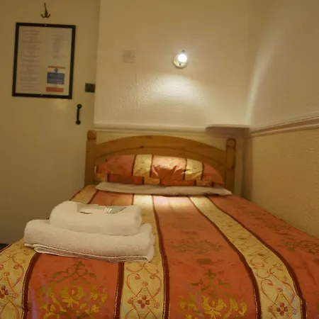 The Hampton Court Guesthouse-2
